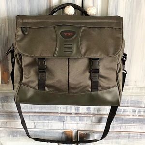 Tumi T2 Vesey Olive Ballistic Nylon Messenger Bag
